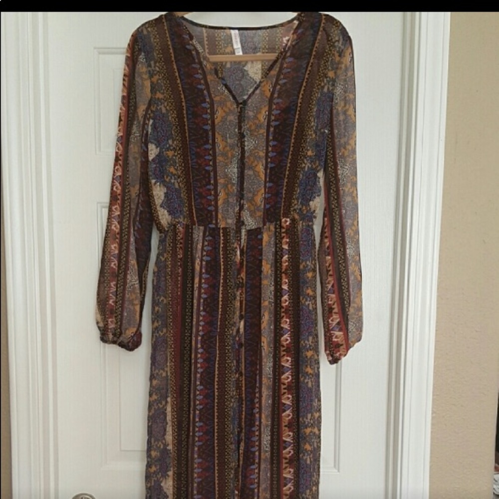 Target Maxi Dress - Picture 2 of 4